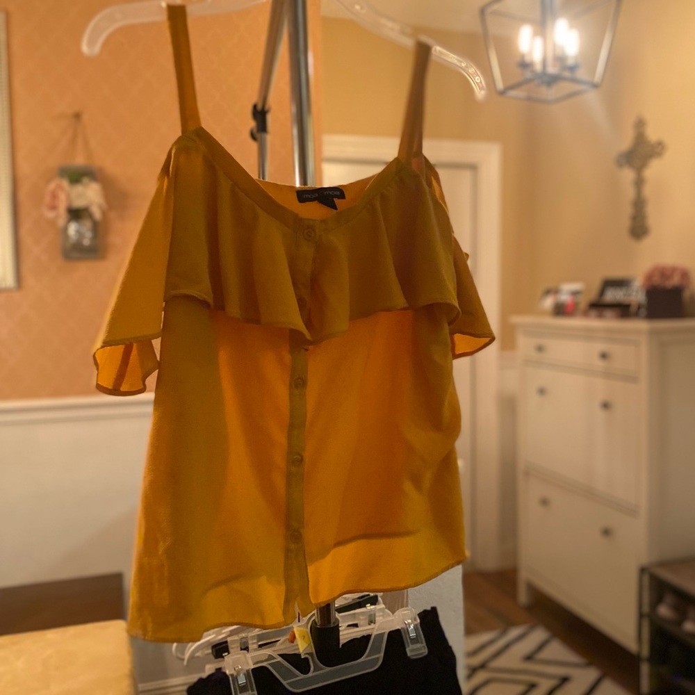 Women’s yellow